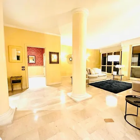 Comecasa Elegant De Sanctis Apartment Milan
